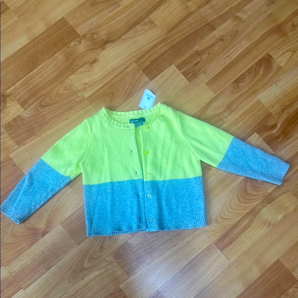 NWT baby gap 12-18mos button down Cardigan